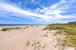 Interior - Cape Canaveral Condo w/ On-site Beach Access! (Cape Canaveral)