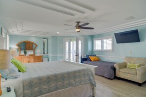 Casa (Multiple Bedrooms) | Interior