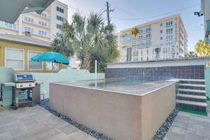 Interior - Breezy White Sands House Steps to Gulf Shore! (Clearwater Beach)