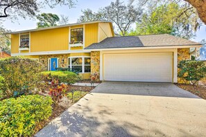House (2 Bedrooms) | Interior - Brandon Vacation Rental Home w/ Spacious Yard (Brandon)