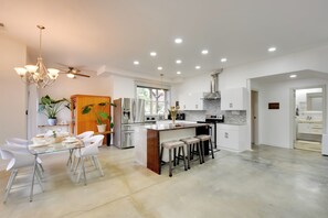 บ้านพัก (2 Bedrooms) | ภายใน