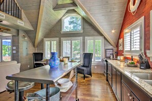 House (0 Bedroom) | Interior