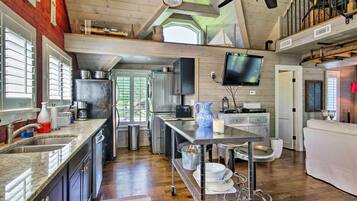 House (0 Bedroom) | Interior