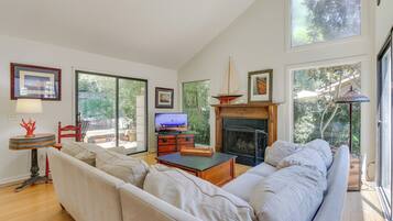 Cottage (2 Bedrooms) | Interior