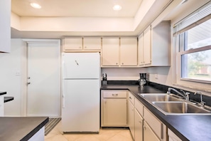 House (3 Bedrooms) | Interior - Breezy Marco Island Home w/ Pool - Walk to Beach! (Marco Island)