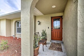 House (4 Bedrooms) | Interior - Canalfront Cape Coral Escape w/ Heated Pool! (Cape Coral)