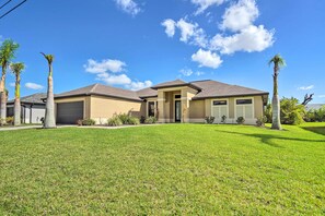 Interior - Cape Coral Getaway w/ Private Outdoor Pool! (Cape Coral)