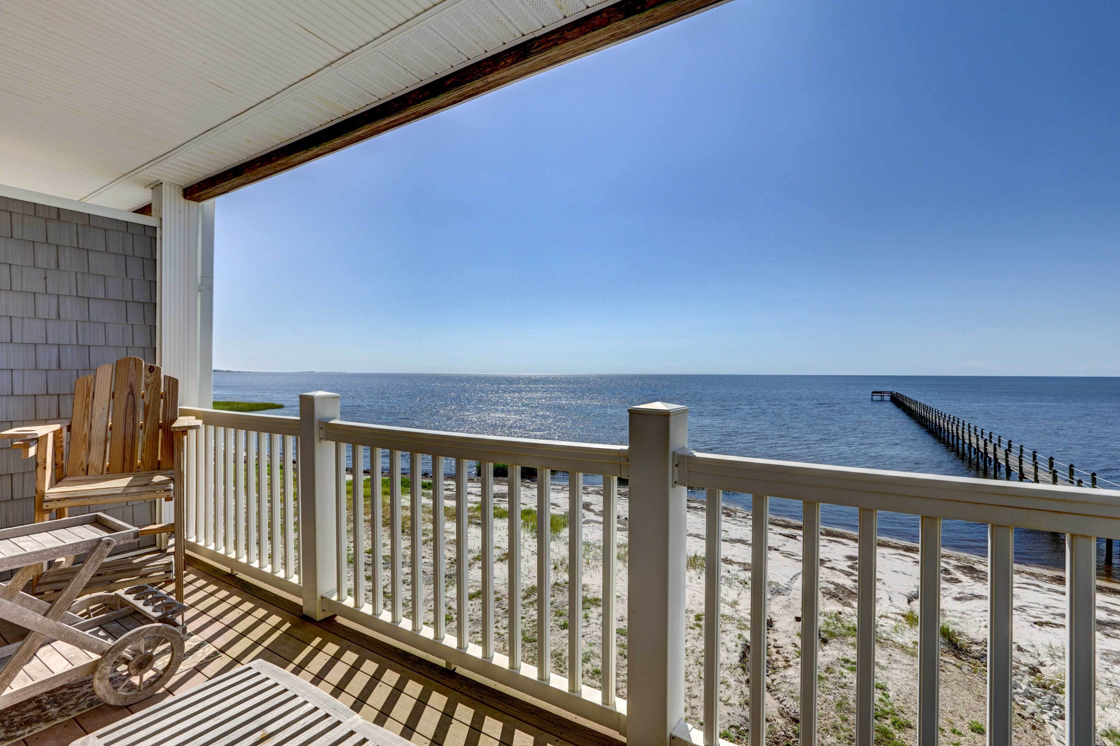 Carrabelle Condo: Beach & Fishing Pier Access