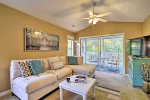 Apartment (2 Bedrooms) | Living area | TV - Aberdeen Club Golf Retreat, Short Drive to Beach! (Longs)