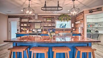 House (1 Bedroom) | Interior