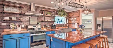 House (2 Bedrooms) | Front of property