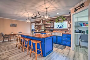 House (1 Bedroom) | Interior