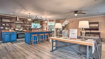 House (1 Bedroom) | Interior