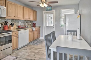 House (2 Bedrooms) | Bahagian dalam