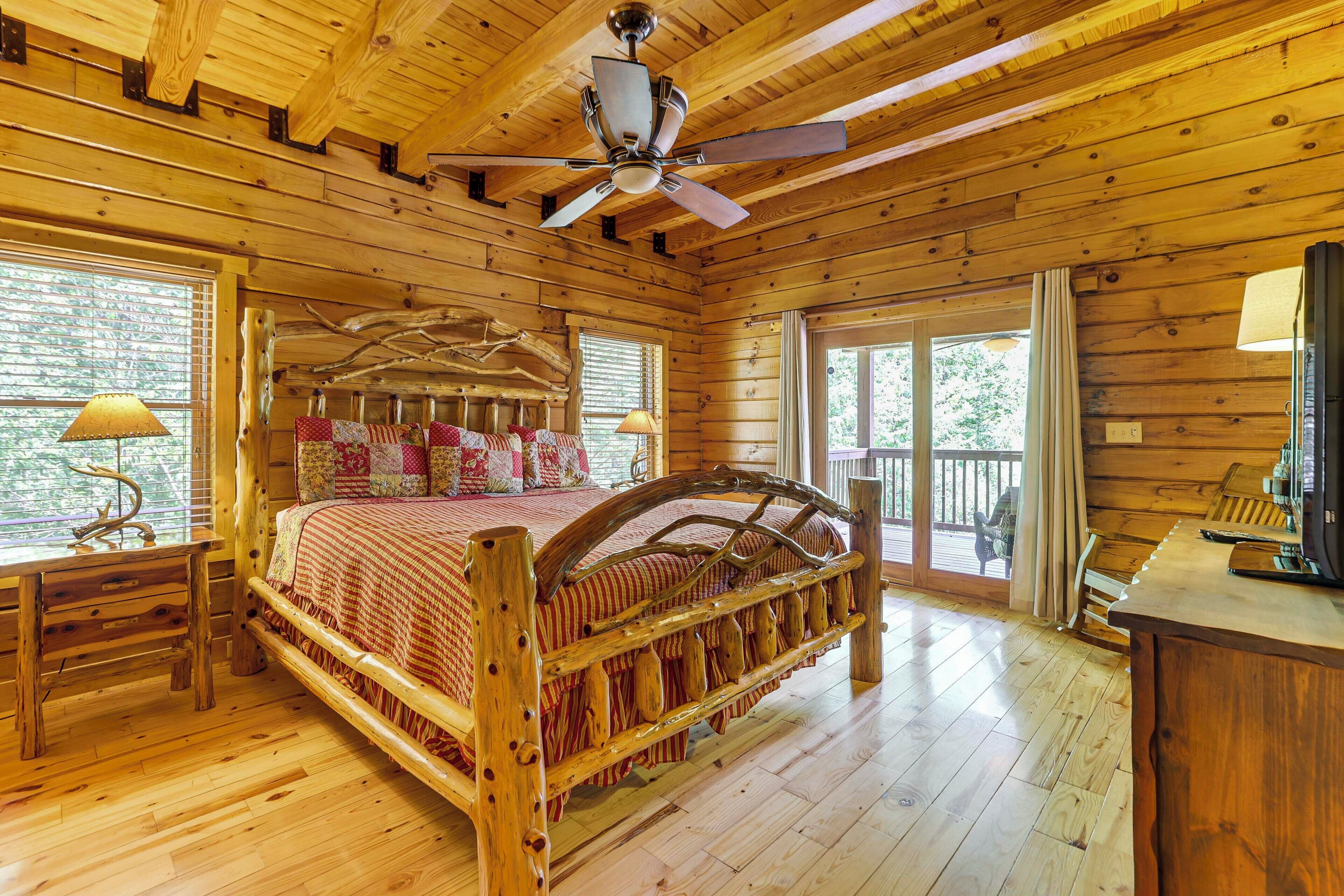 House (6 Bedrooms) | Interior