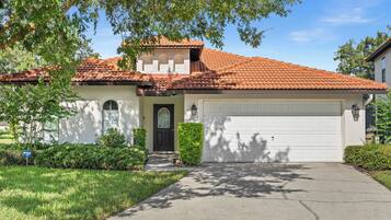 Villa (4 Bedrooms) | Interior