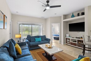 Villa (4 Bedrooms) | Interior