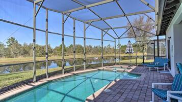 Villa (4 Bedrooms) | Front of property