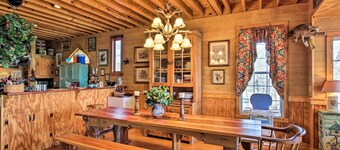 Charming Waterfront Ridgeway Cabin w/ Dock!