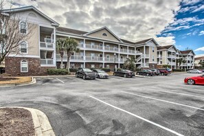 Apartment (3 Bedrooms) | Interior - Pool, Beach & Golf: Barefoot Resort Condo! (North Myrtle Beach)