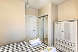 Apartment (3 Bedrooms) | Interior - Pool, Beach & Golf: Barefoot Resort Condo! (North Myrtle Beach)