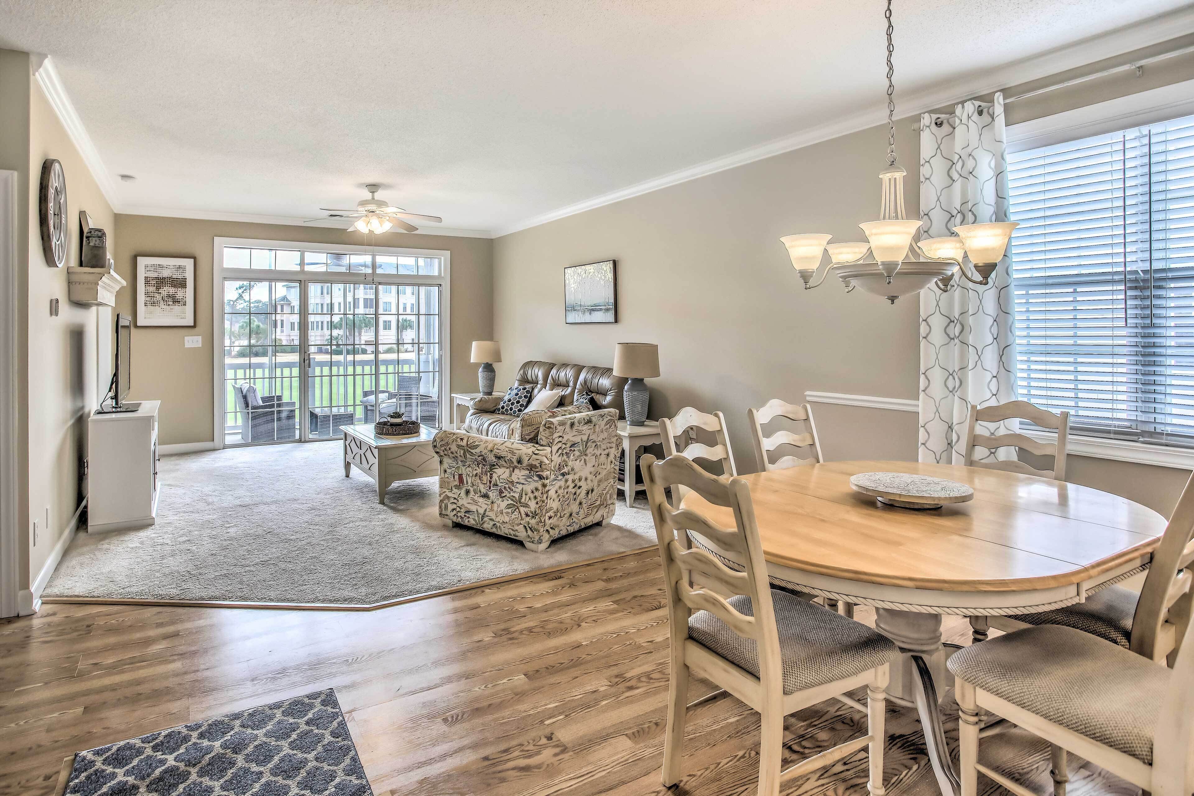 Coastal Condo: 14 Mi to Skywheel Myrtle Beach