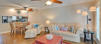 Coastal Vacation Rental - 2 Mi to Huntington Beach