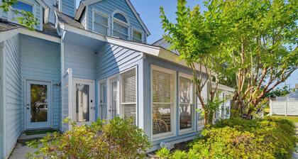 Coastal Vacation Rental - 2 Mi to Huntington Beach