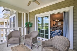 Interior - Coastal Myrtle Beach Condo w/ Pool Access! (Myrtle Beach)