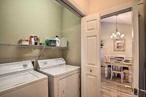 Interior - Coastal Myrtle Beach Condo w/ Pool Access! (Myrtle Beach)