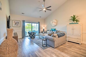 Apartment (2 Bedrooms) | Interior - Coastal Myrtle Beach Condo w/ Pool Access! (Myrtle Beach)