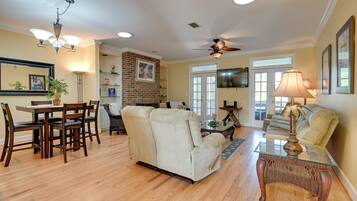 Cottage (2 Bedrooms) | Bahagian dalam