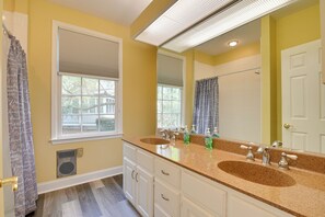 Cottage (2 Bedrooms) | Interior - Cottage w/ Deck & Pool Access ~ 6 Mi to Beach (Murrells Inlet)