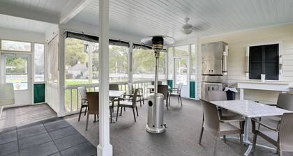 Cottage w/ Deck & Pool Access ~ 6 Mi to Beach