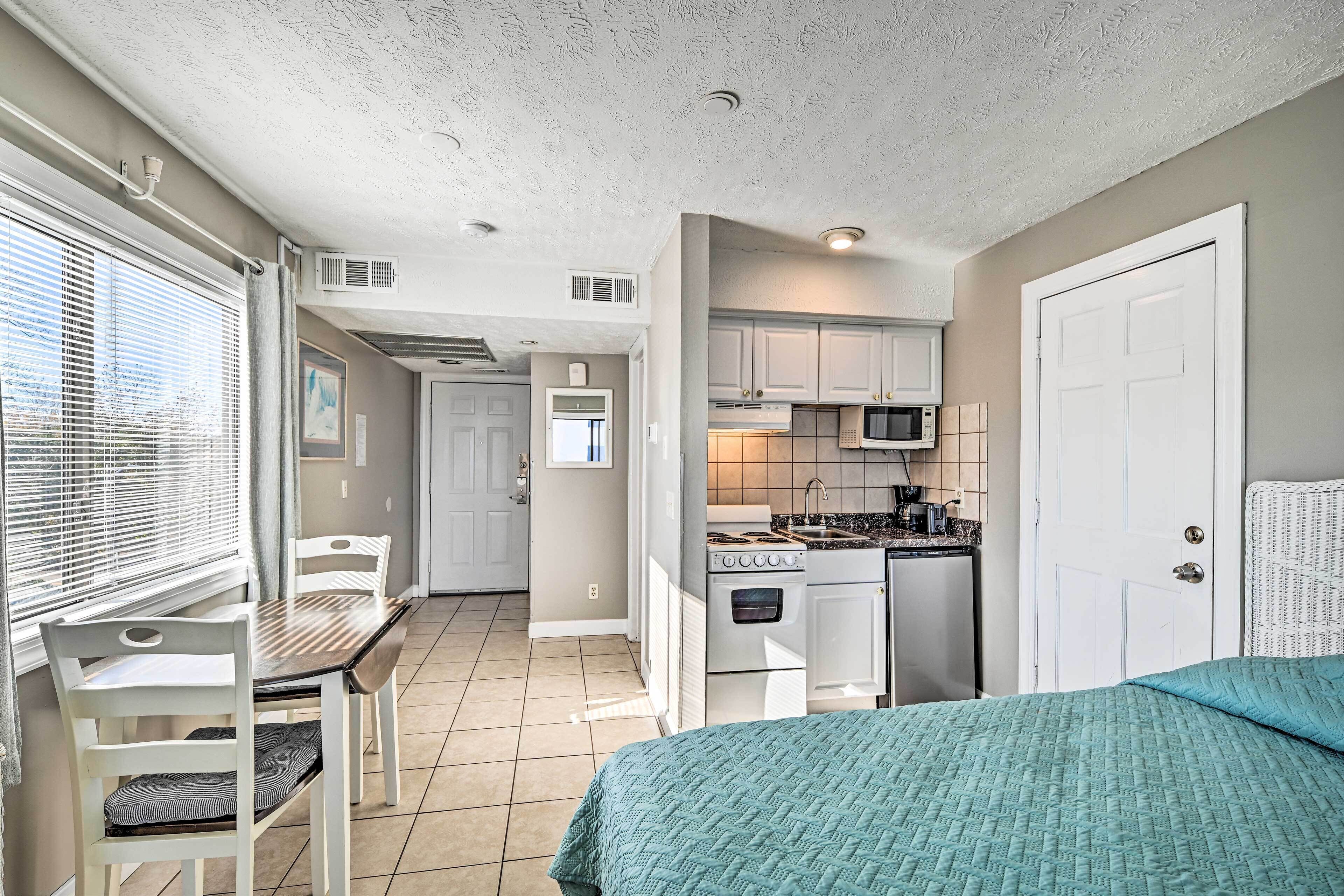 Convenient Escape - Walk to Myrtle Beach!