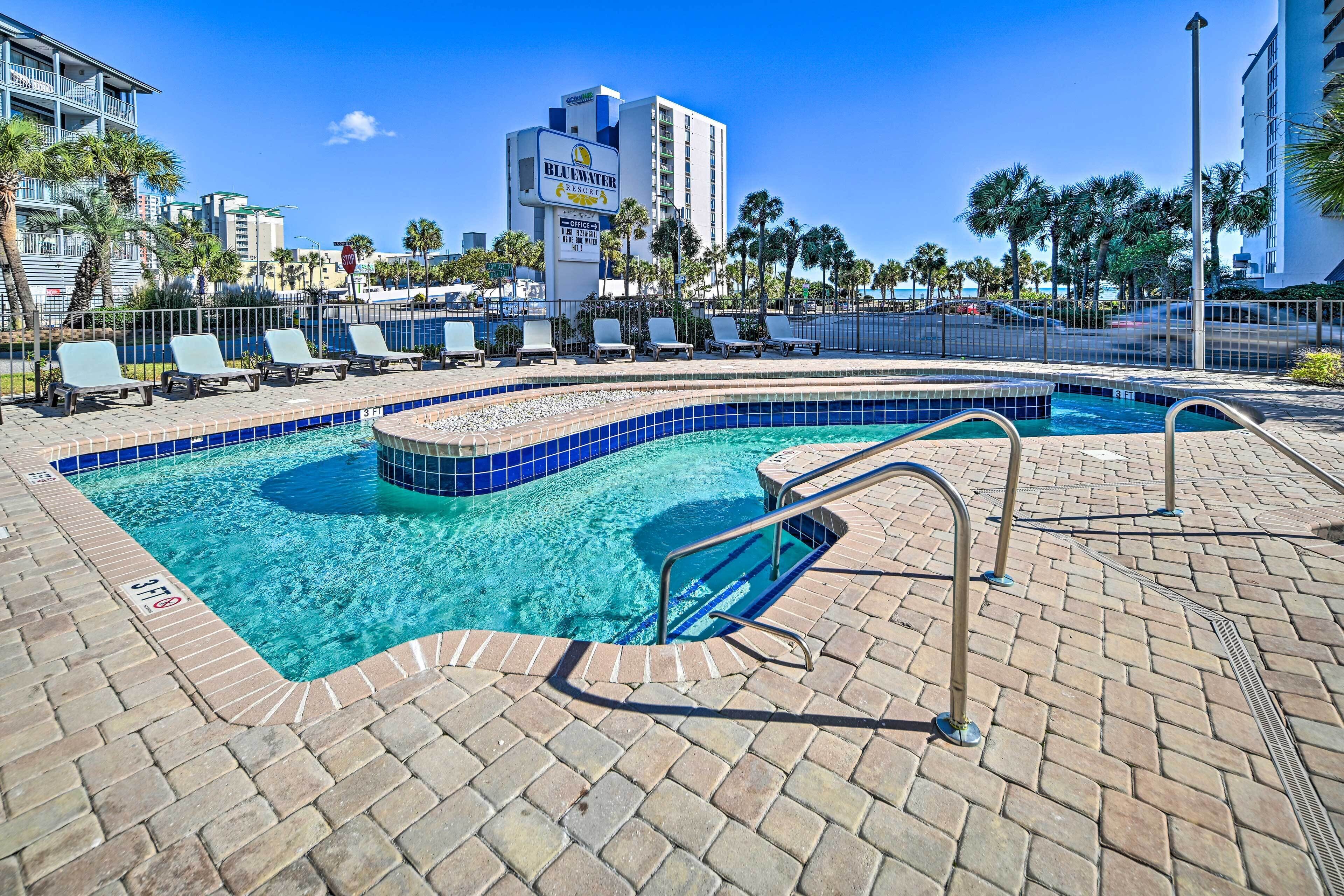 Convenient Escape - Walk to Myrtle Beach!