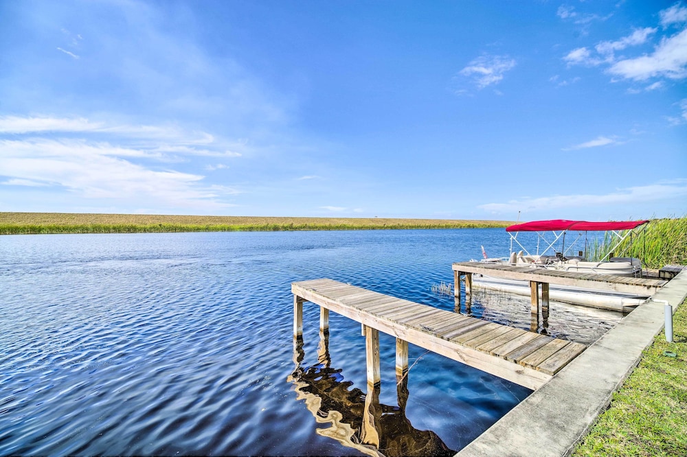 Cozy Cabin Rental On Lake Okeechobee!