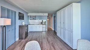 Interior - Cozy Daytona Beach Studio w/ Beach Views! (Daytona Beach Shores)