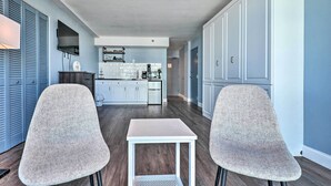 Interior - Cozy Daytona Beach Studio w/ Beach Views! (Daytona Beach Shores)