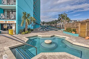 Outdoor pool - Cozy Studio Condo w/ Resort Amenities Access! (Myrtle Beach)