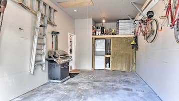 Apartment (0 Bedroom) | Interior