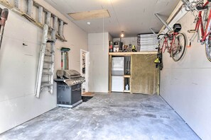 Apartment (0 Bedroom) | Interior