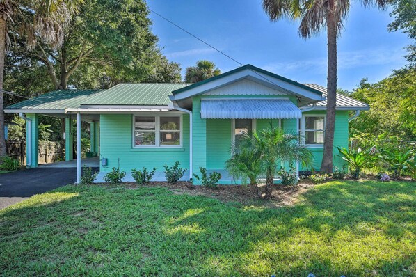 Interior - Daytona Beach Escape w/ Studio < 3 Mi to Beach! (Holly Hill)