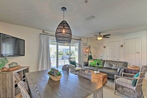 Apartment (2 Bedrooms) | Interior - Emerald Hideaway Renovated Condo in Navarre Beach (Navarre)