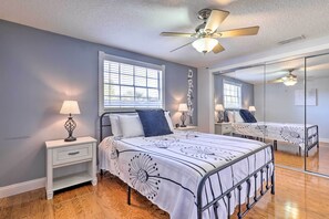 House (4 Bedrooms) | Interior - Cozy Home in Heart of Tampa w/ Lanai & Pool! (Tampa)