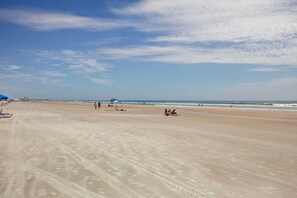 Apartment (0 Bedroom) | Interior