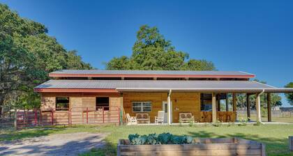 Farm Stay: Modern Barndominium in Lakeland!
