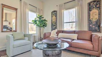 House (1 Bedroom) | Interior