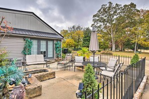 Apartment (1 Bedroom) | Interior - Efficiency Apt: Shared Conference Room, Patio (Greenville)