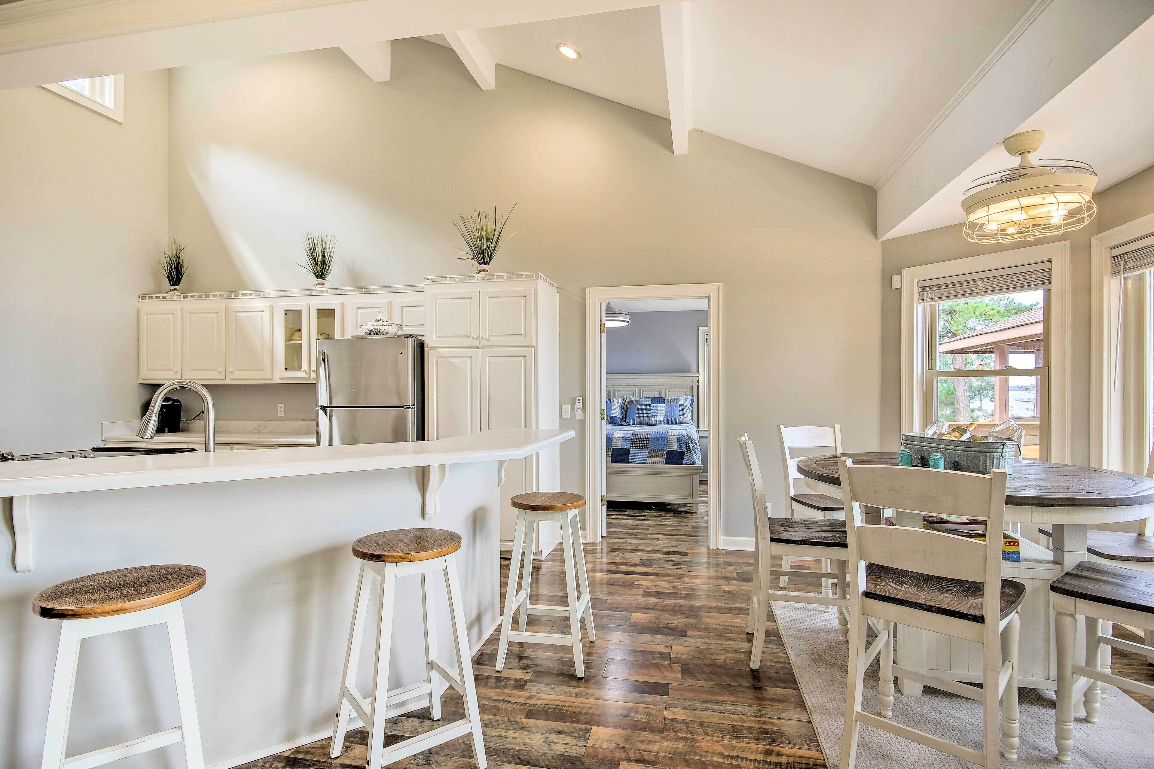 House (2 Bedrooms) | Interior